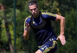 Van Persie'den Wenger'e övgü