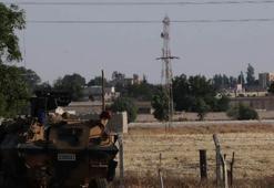 YPG Telebyad'da hendek kazıyor