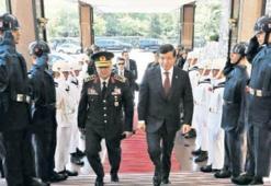 YAŞ’ta sürpriz; Org. Ünal Hava Kuvvetleri Komutanı