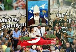 Fikret Otyam cemevinden türkülerle uğurlandı