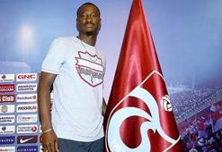 Dame N'Doye imzayı attı