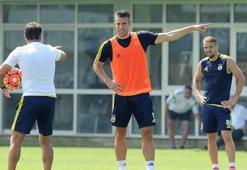 Van Persie takımla çalıştı