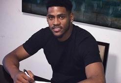 Ryan Thompson imzayı attı