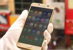 Altın kaplamalı Galaxy Note 5