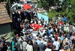 Şehidi 5 bin kişi uğurladı