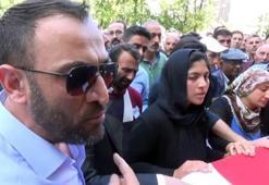 Bir hafta önce ölen annesinin yanına defnedildi