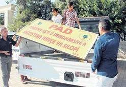 Kürtçe tabela geri alındı