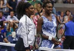 Serena ablasını da devirdi