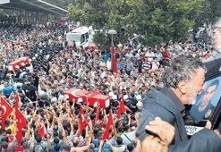 Türkiye evlatlarına ağlıyor