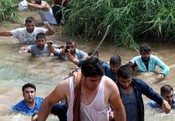 Silopi'de şoförler kaçak geçti