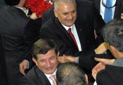 AK Parti'de hareketli gün! Davutoğlu'na karşı aday çıkacak mı?