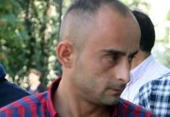 Yolda kalmaması için minibüse aldı, küfür edince...