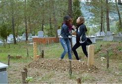 Yaz'ın Öyküsü 12. bölüm fragmanında Ekim gerçeği öğreniyor-izle