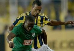 Fener zirvede yıldızlarla ışıldıyor