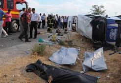 Minibüs şarampole devrildi: 5 ölü