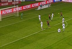 Beşiktaş'ı direk kurtardı!