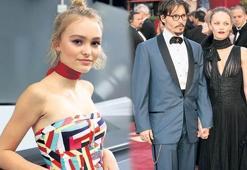 Depp’in kızı defilede