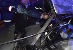 Manisa'da feci kaza! Otomobilden çıkanlar şoke etti