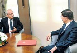 ‘O iki bakan istifa etmiyorsa azledilmeli’