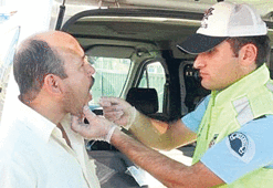Uyuşturucu kullanan sürücüler yandı