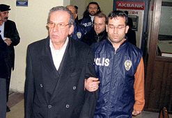 SSK’ya fahiş fiyatla ilaç satan ‘Roche’çulara 15’er yıl istendi