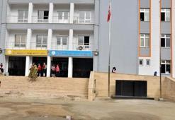 Kaide var ama Atatürk büstü yok
