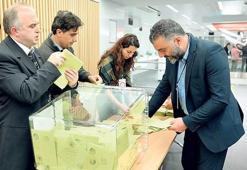 Gurbetçi sandığa koşup rekor kırdı