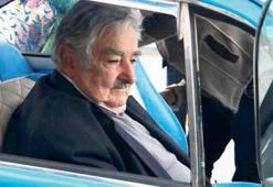 Mujica: Siyaset para için değildir