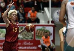 Aslan Adana'da güldü