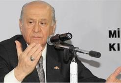 Bahçeli sonuçları genel merkezde izliyor