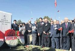 ‘Ecevit hiçbir zaman yılmadı’