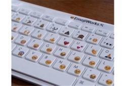 İşte emojiler için tasarlanmış fiziksel klavye
