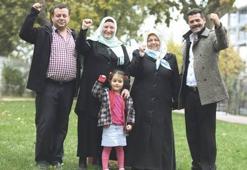 Birbirini hiç tanımayan iki aile çapraz nakille kardeş oldu!