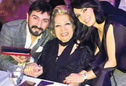 Dualarımız seninle anne