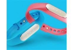 Xiaomi yeni akıllı bilekliği Mi Band S1'i duyurdu