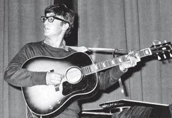 John Lennon’ın gitarı 2,4 milyon dolara satıldı