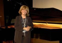 İdil Biret, Bela Bartok için Adana’da çalacak