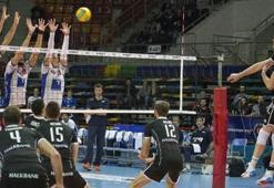 Halkbank son sette güldü!