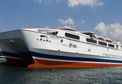 Şiddetli fırtına İDO ve vapur seferlerini iptal ettirdi