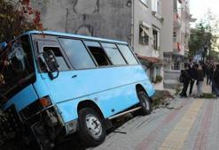 Kız arkadaşını sokak ortasında öldürüp polise teslim oldu