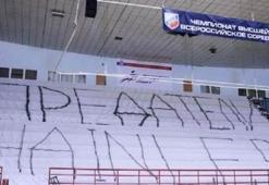 Rusya'da olay pankart!