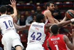 Anadolu Efes İtalya'da gülemedi!