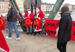 Noel baba kılığında PKK propagandası
