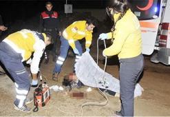 Antalya'da 17 yaşındaki kızı arabadan attılar!