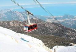 Antalya’ya ilk kar