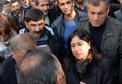 Sur’a yürümek isteyen HDP’lilere polis izin vermedi