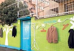 İran’da evsizler için ‘nezaket duvarları’