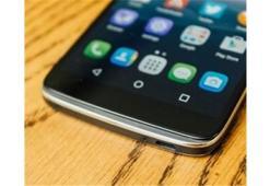 Alcatel'in yeni telefonu OneTouch Idol 4'ün özellikleri