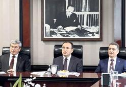 ‘Umarım ifade vermek yerine buraya gelir...’