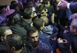 CHP'nin Antalya kongresinde kavga çıktı